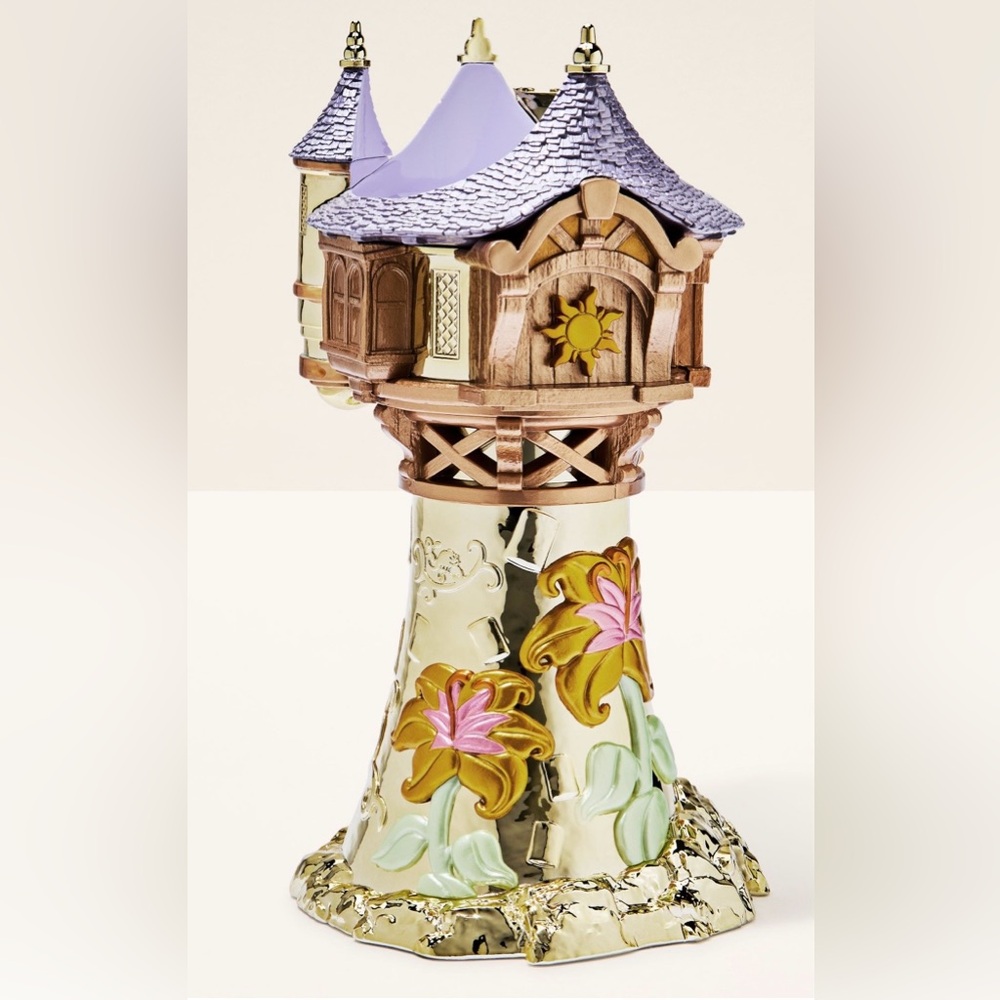 Bath and Body Works Rapunzel Tower Candle Holder Disney Princess With Candle NEW - Picture 8 of 10